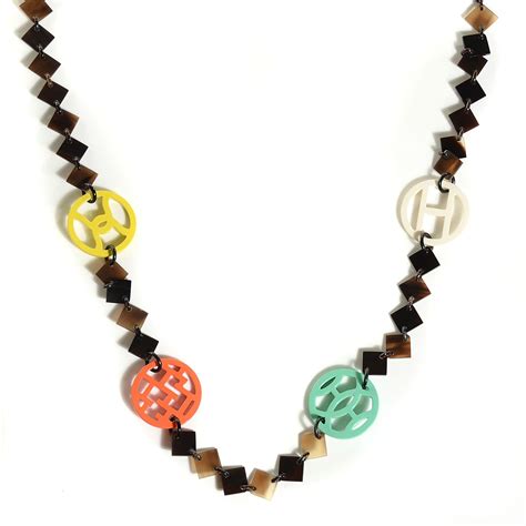 HERMES Buffalo Horn Lacquer Deva Necklace 